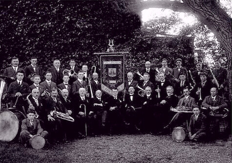 De harmonie tijdens haar 50-jarig bestaan in 1926